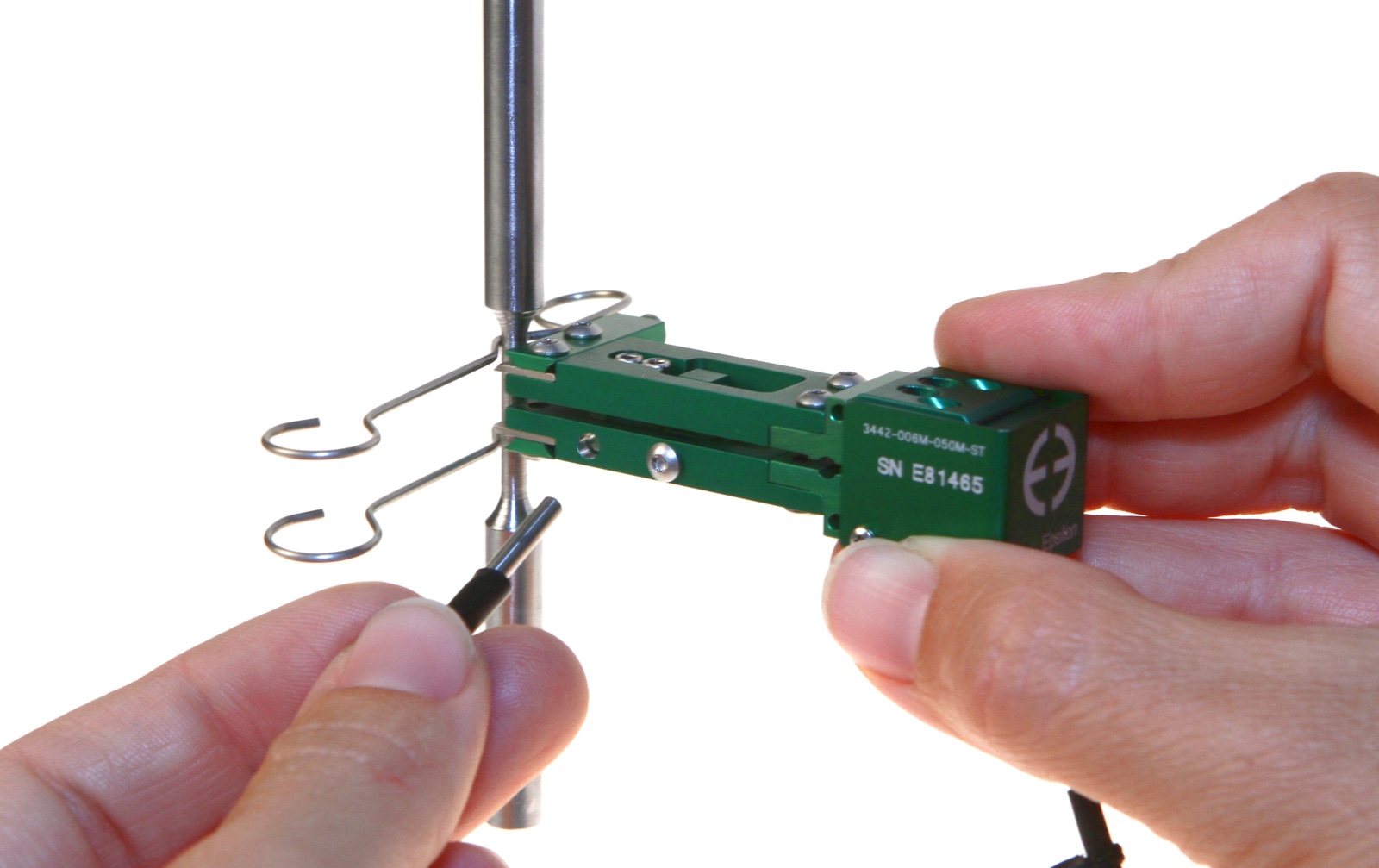 Epsilon 3442 Miniature Extensometer