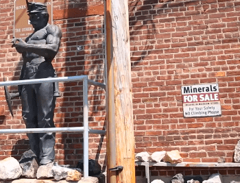 Portable Raman for Mineral Identification at the Sterling Hill Mining Museum